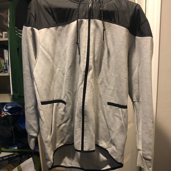 Nice jump suit never worn - Picture 5 of 5